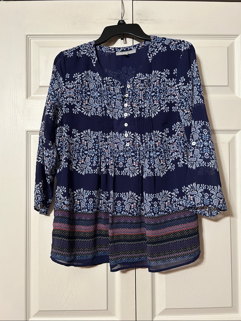 Daniel Rainn -Medium-  Navy Floral Button & Pleated Front Women's Top